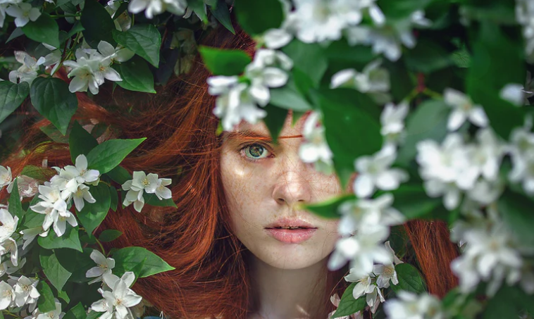 Elevate Your Beauty Routine: 5 Reasons to Discover Nutriburst's Hair, Skin & Nail Gummies